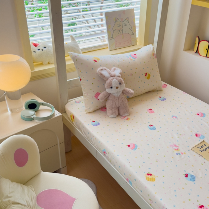 91家纺网 家纺一手货源 找家纺 金丝鸟家纺 2025新款全棉纯棉斜纹床笠单品床笠单件单床笠-学生床 茶杯蛋糕