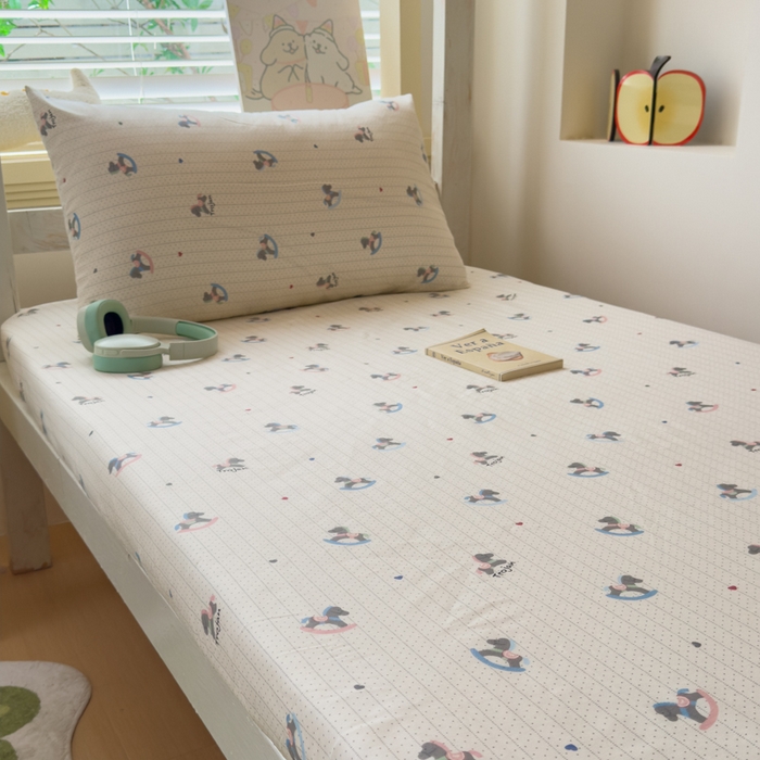 91家纺网 家纺一手货源 找家纺 金丝鸟家纺 2025新款全棉纯棉斜纹床笠单品床笠单件单床笠-学生床 快乐小马