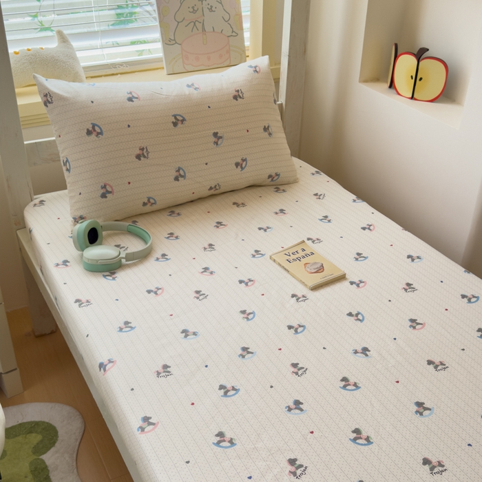 91家纺网 家纺一手货源 找家纺 金丝鸟家纺 2025新款全棉纯棉斜纹床笠单品床笠单件单床笠-学生床 快乐小马