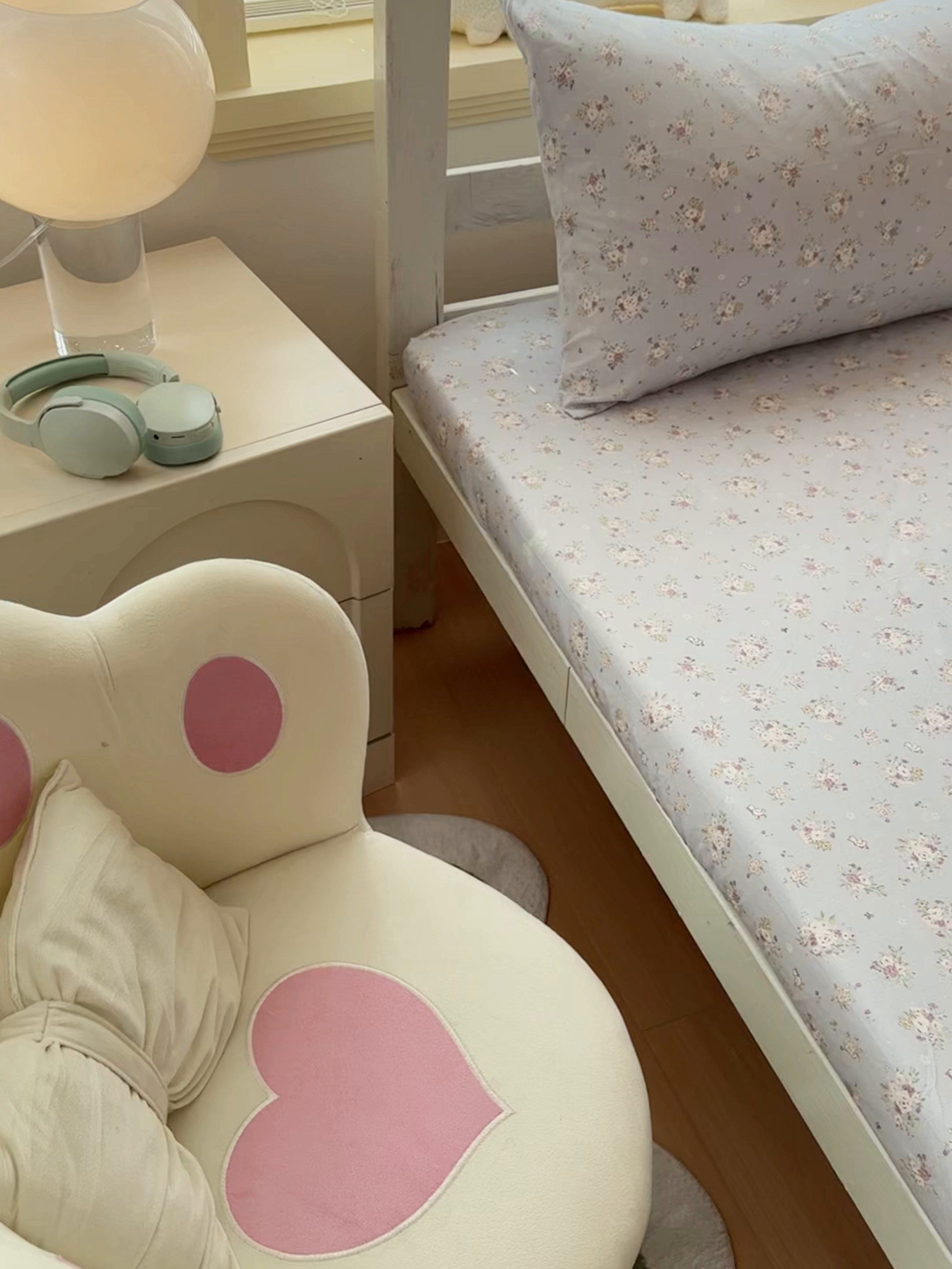 91家纺网 家纺一手货源 找家纺 金丝鸟家纺 2025新款全棉纯棉斜纹床笠单品床笠单件单床笠-学生床 浅夏雏菊-灰