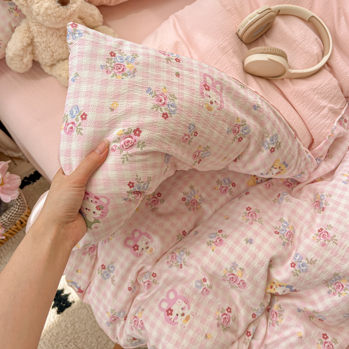 91家纺网 家纺一手货源 找家纺 水木坊 2025新款A云感双层纱四件套-浪漫 浪漫-萌主后花园