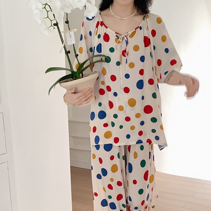 91家纺网 家纺一手货源 找家纺 妍景家居生活馆 2025新款绵绸短袖长裤款 彩色波点