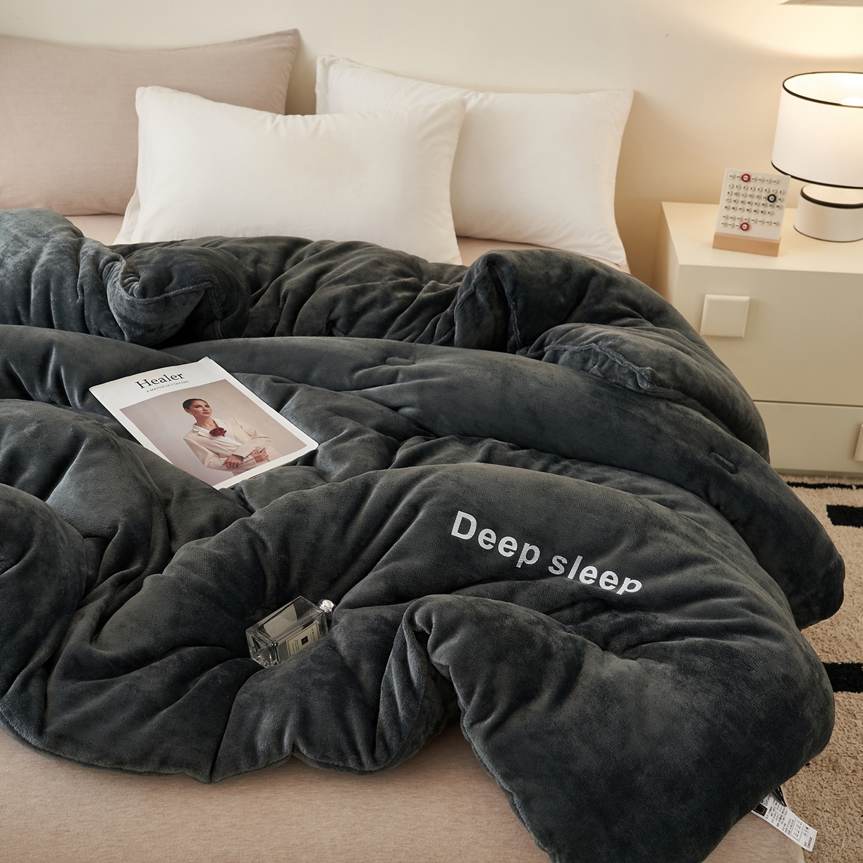 91家纺网 家纺一手货源 找家纺 （总）闲鱼家纺 2025新款某朵同款深睡眠牛奶绒冬被被子被芯