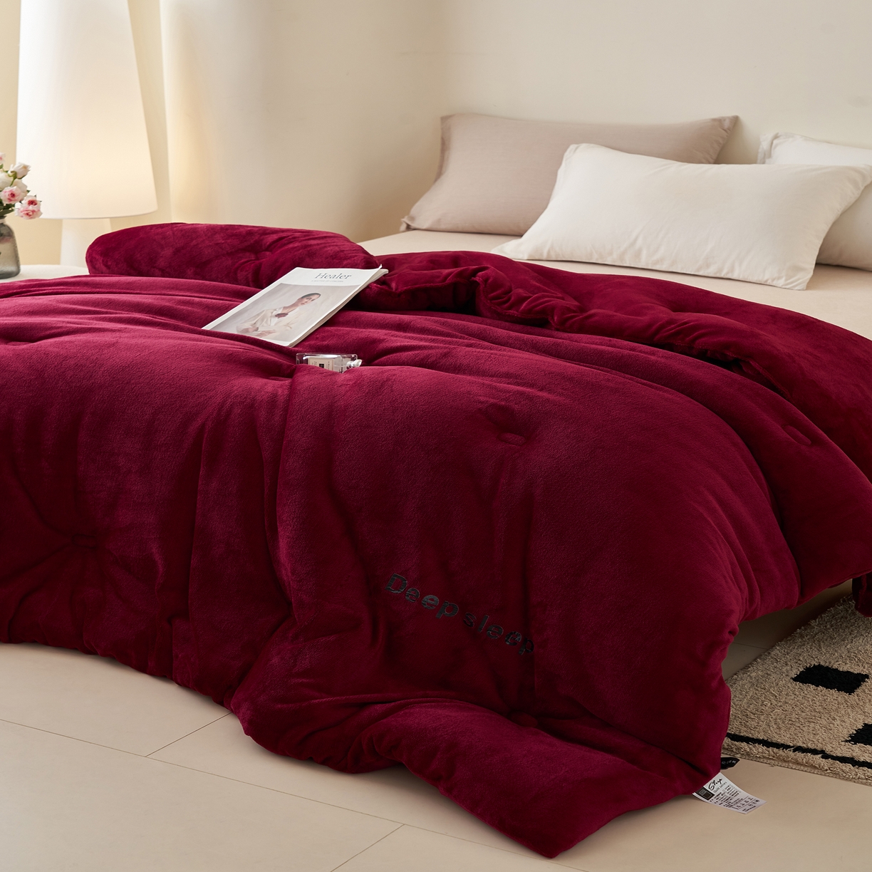 91家纺网 家纺一手货源 找家纺 闲鱼家纺 2025新款某朵同款深睡眠牛奶绒冬被被子被芯 酒红