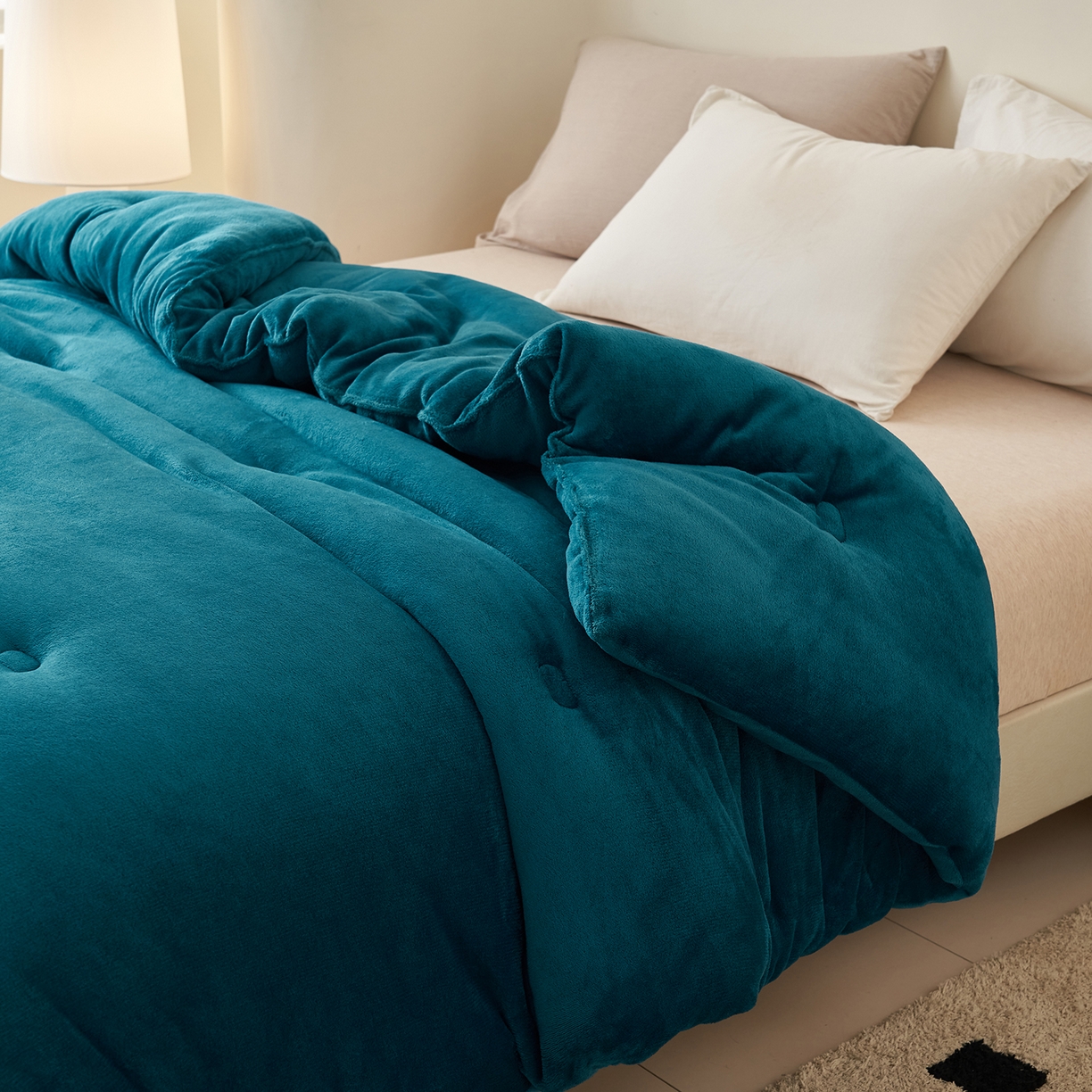 91家纺网 家纺一手货源 找家纺 闲鱼家纺 2025新款某朵同款深睡眠牛奶绒冬被被子被芯 宾利蓝