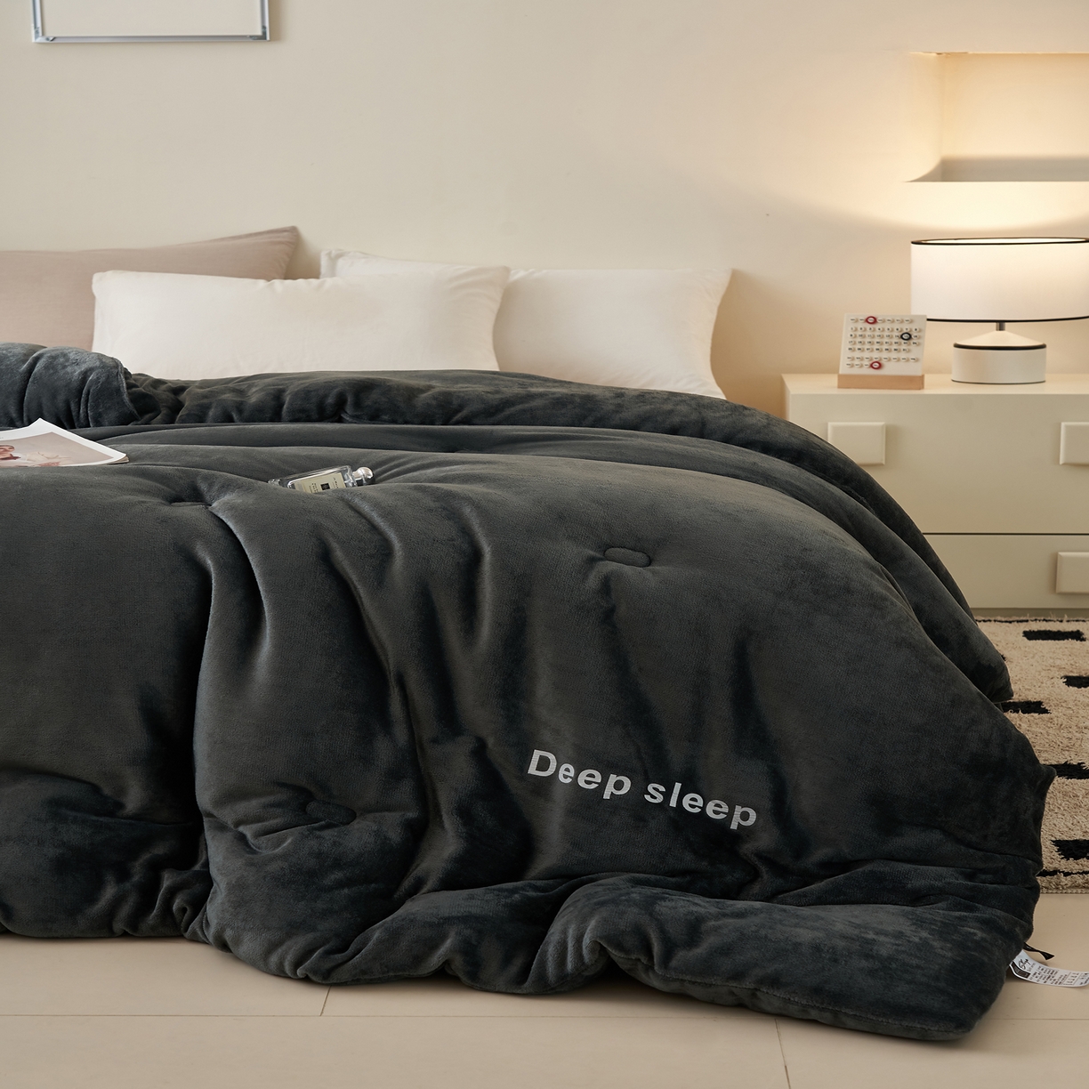 91家纺网 家纺一手货源 找家纺 （总）闲鱼家纺 2025新款某朵同款深睡眠牛奶绒冬被被子被芯