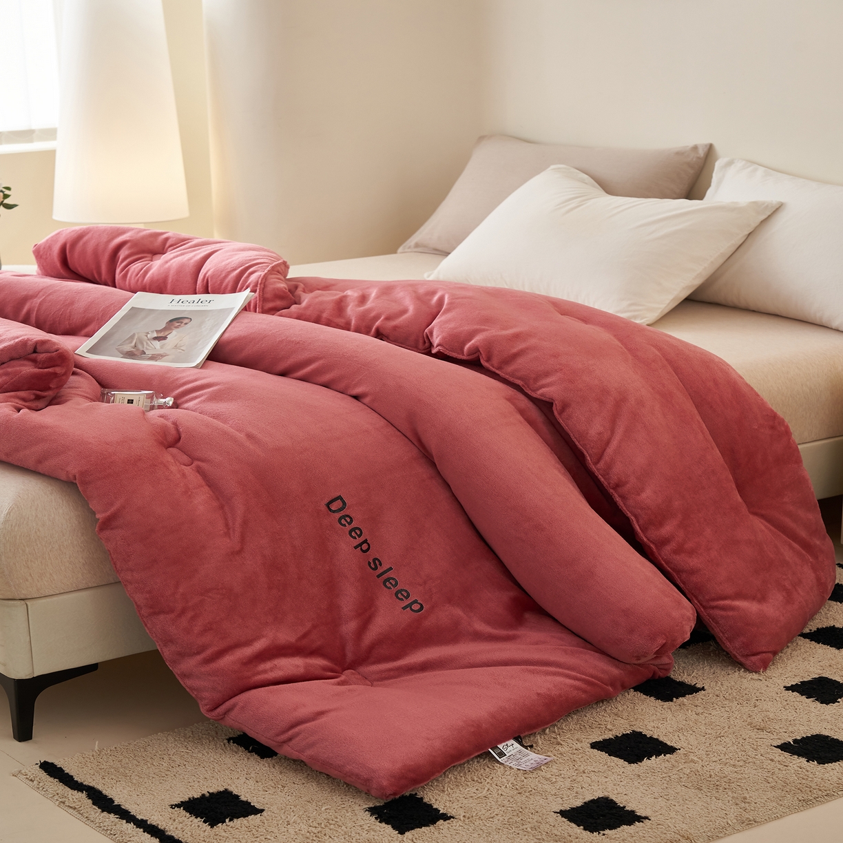 91家纺网 家纺一手货源 找家纺 闲鱼家纺 2025新款某朵同款深睡眠牛奶绒冬被被子被芯 豆沙