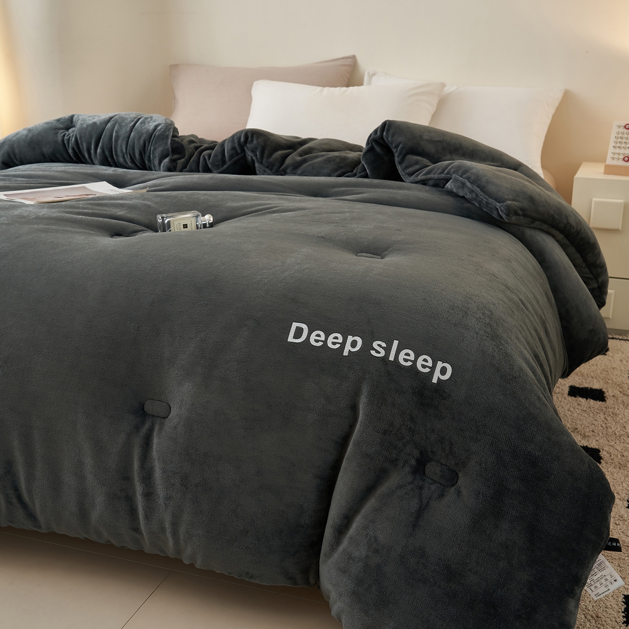 91家纺网 家纺一手货源 找家纺 （总）闲鱼家纺 2025新款某朵同款深睡眠牛奶绒冬被被子被芯