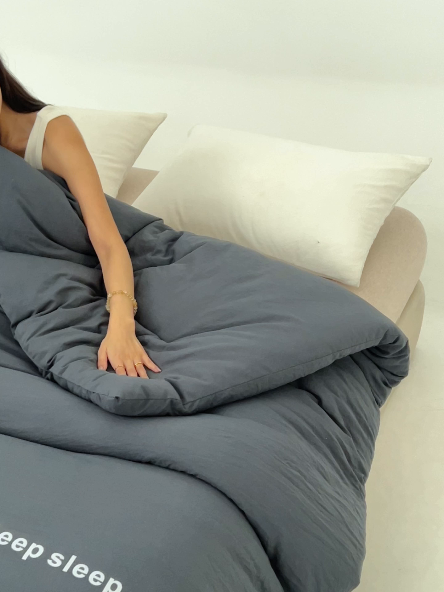 91家纺网 家纺一手货源 找家纺 闲鱼家纺 2025新款某朵同款深睡眠2.0冬被被子被芯 深灰