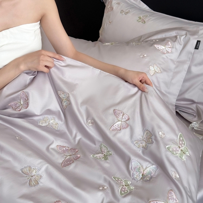 91家纺网 家纺一手货源 找家纺 鹿班家居2025年秋冬款100S长绒棉精密刺绣系列——温柔浅梦（标准会员-20元） 紫色