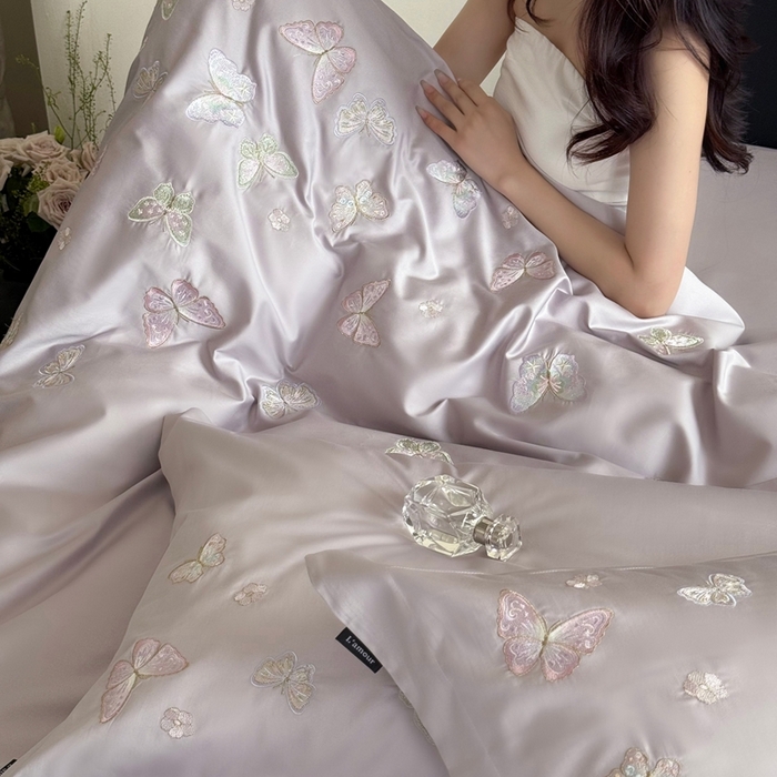 91家纺网 家纺一手货源 找家纺 鹿班家居2025年秋冬款100S长绒棉精密刺绣系列——温柔浅梦（标准会员-20元） 紫色