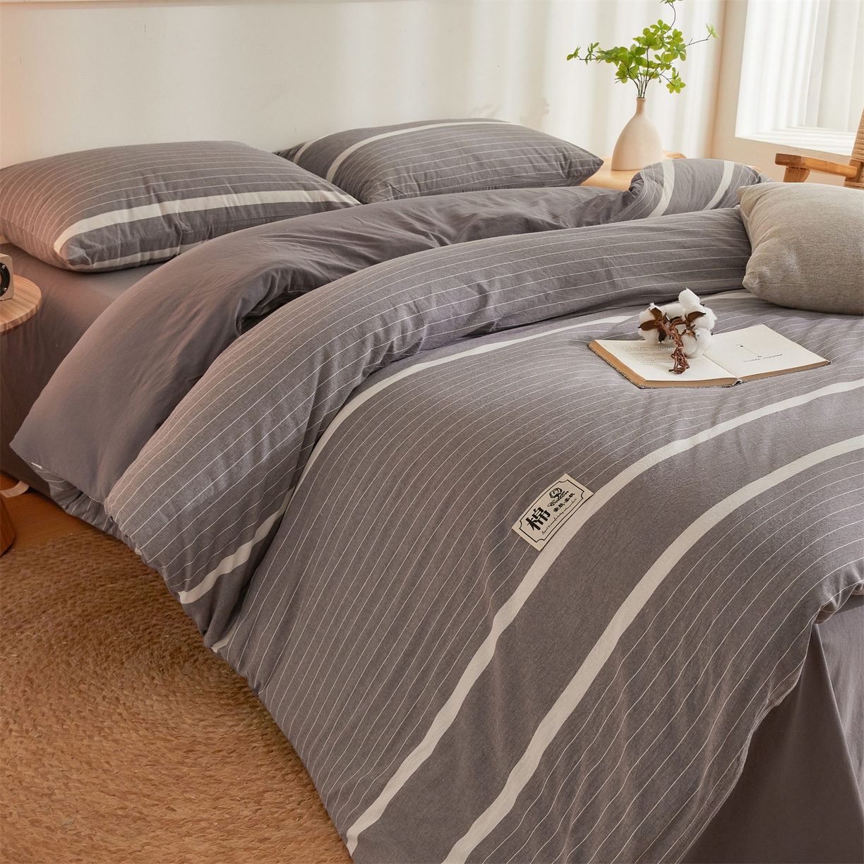 91家纺网 家纺一手货源 找家纺 晓时候 2025新款A类水洗棉可拆洗新疆棉花被冬被春秋被夏被四季被子被芯 灰细条