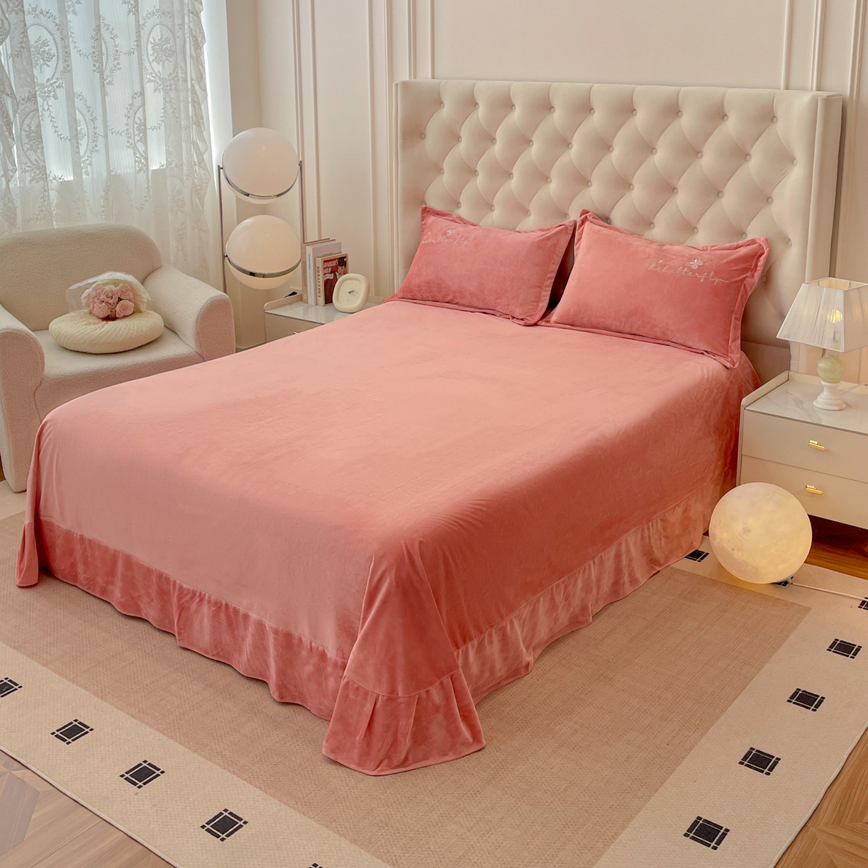 91家纺网 家纺一手货源 找家纺 艺玲家纺 2025新款婴儿绒高端绣花四件套 蝶舞-玉色