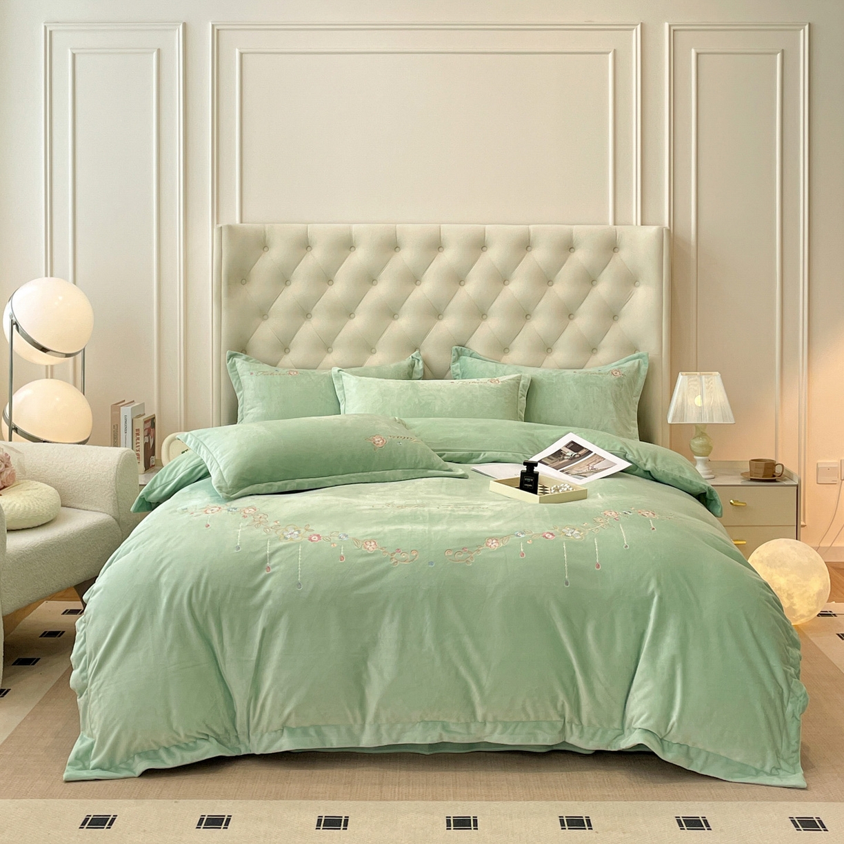 91家纺网 家纺一手货源 找家纺 艺玲家纺 2025新款婴儿绒高端绣花四件套 心动日记-果绿