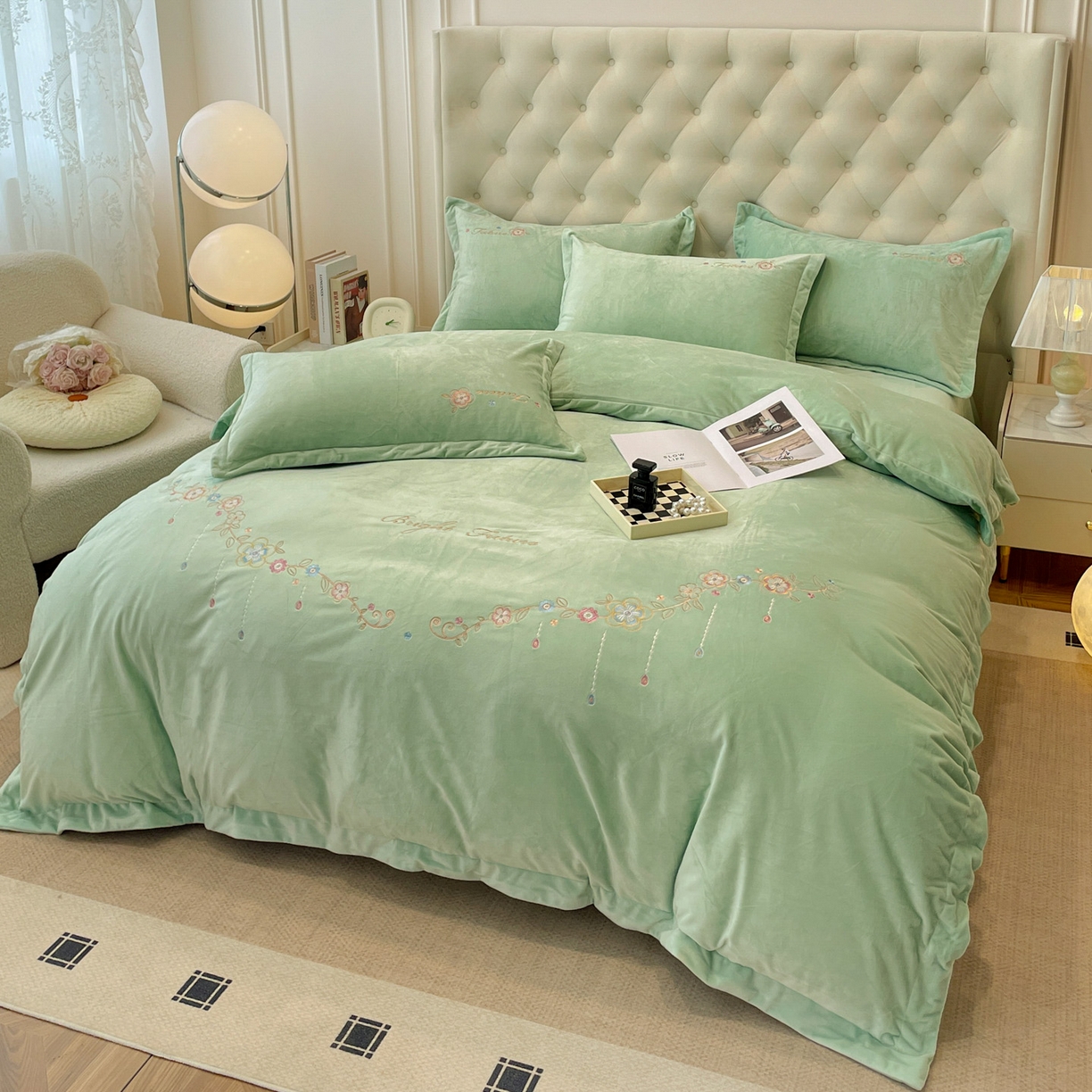 91家纺网 家纺一手货源 找家纺 艺玲家纺 2025新款婴儿绒高端绣花四件套 心动日记-果绿