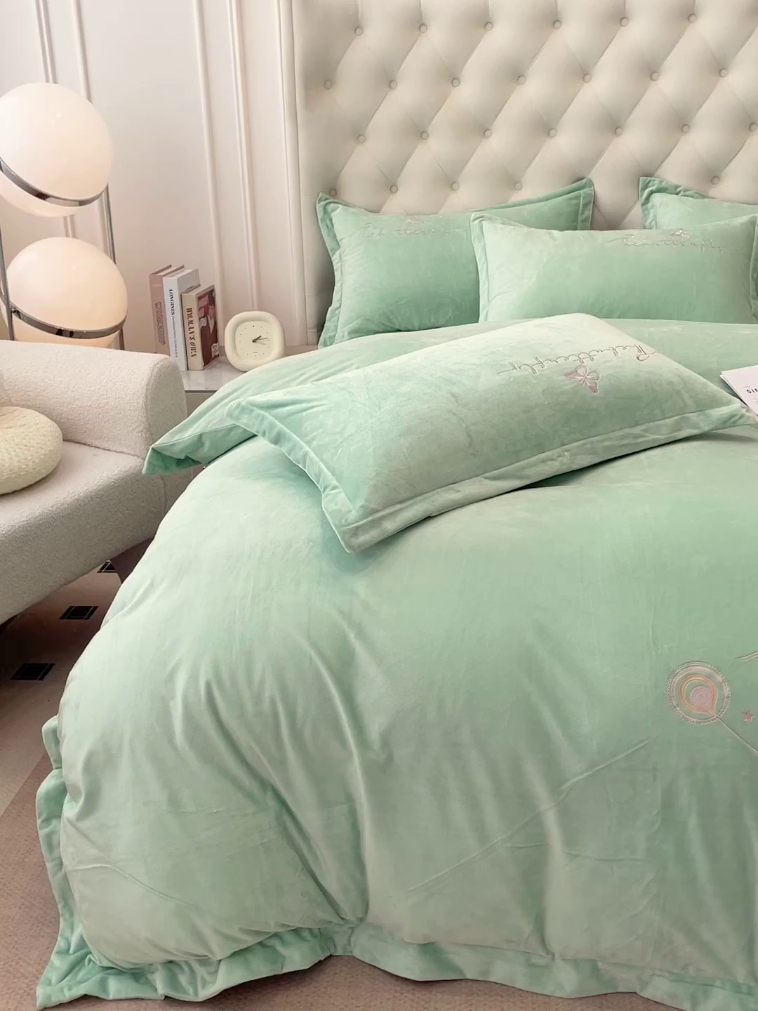 91家纺网 家纺一手货源 找家纺 （总）艺玲家纺 2025新款婴儿绒高端绣花四件套