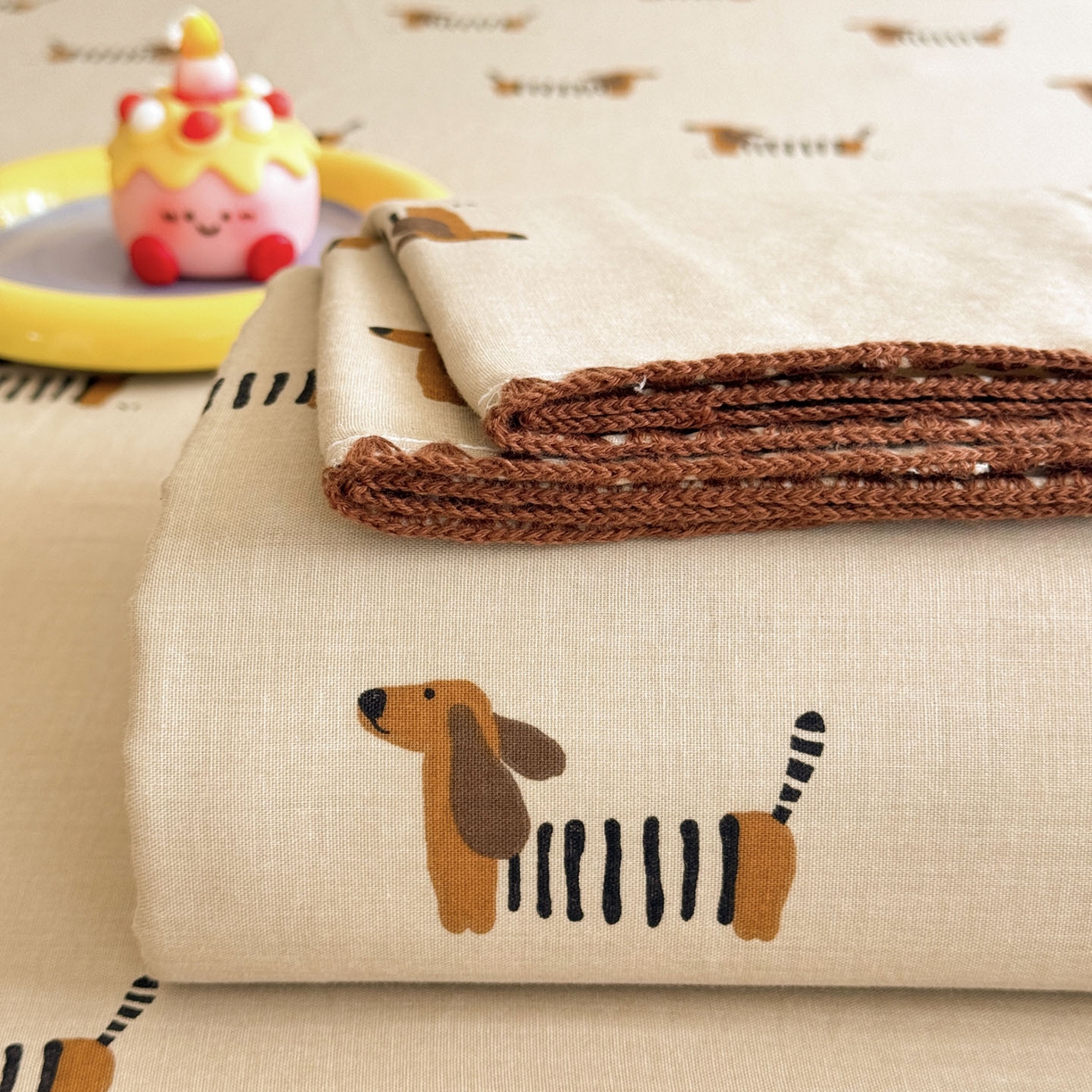 91家纺网 家纺一手货源 找家纺 沐辰 2025新款A类全棉纯棉双层纱单品床单床单单件单床单 棒棒小狗