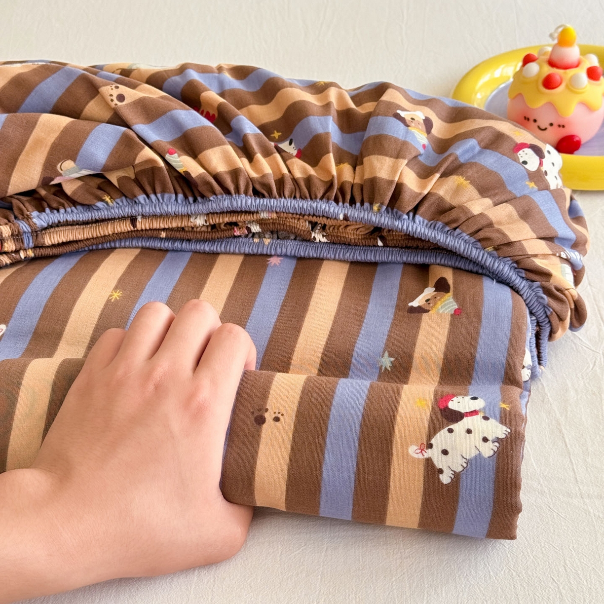 91家纺网 家纺一手货源 找家纺 沐辰 2025新款A类全棉纯棉双层纱单品床单床单单件单床单 斑点狗