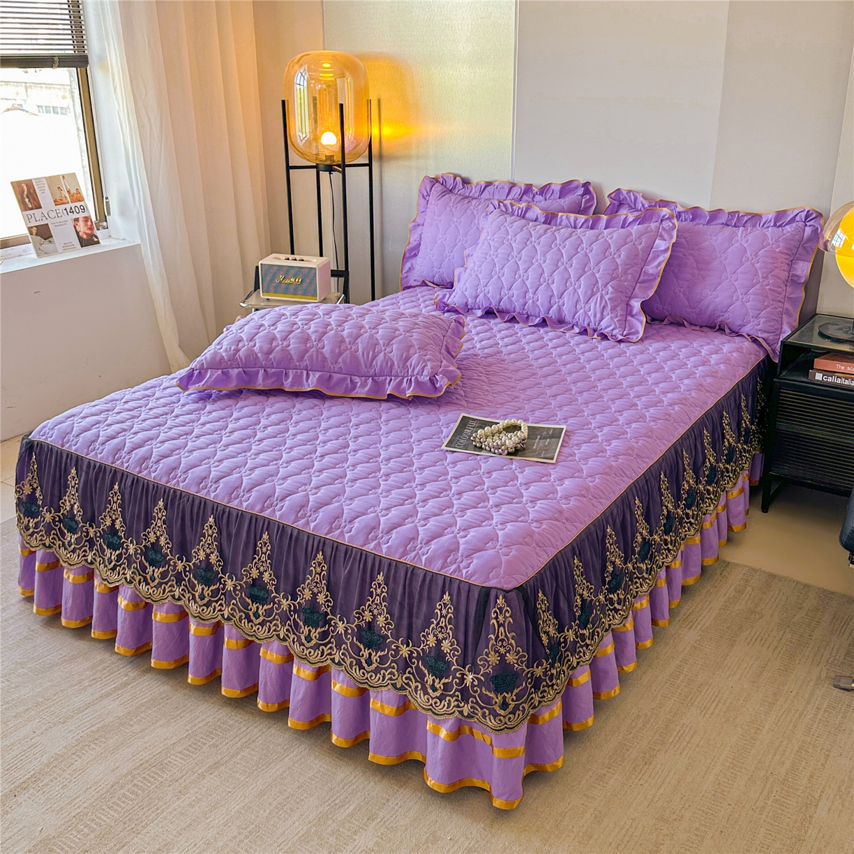 91家纺网 家纺一手货源 找家纺 屹成家纺 2025新款水洗棉床裙款四件套-倾城 倾城-浅紫