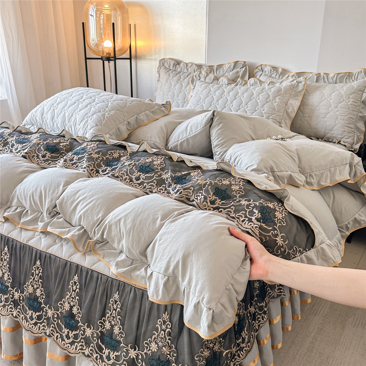 91家纺网 家纺一手货源 找家纺 （总）屹成家纺 2025新款水洗棉床裙款四件套-倾城（四件套控价208元起）