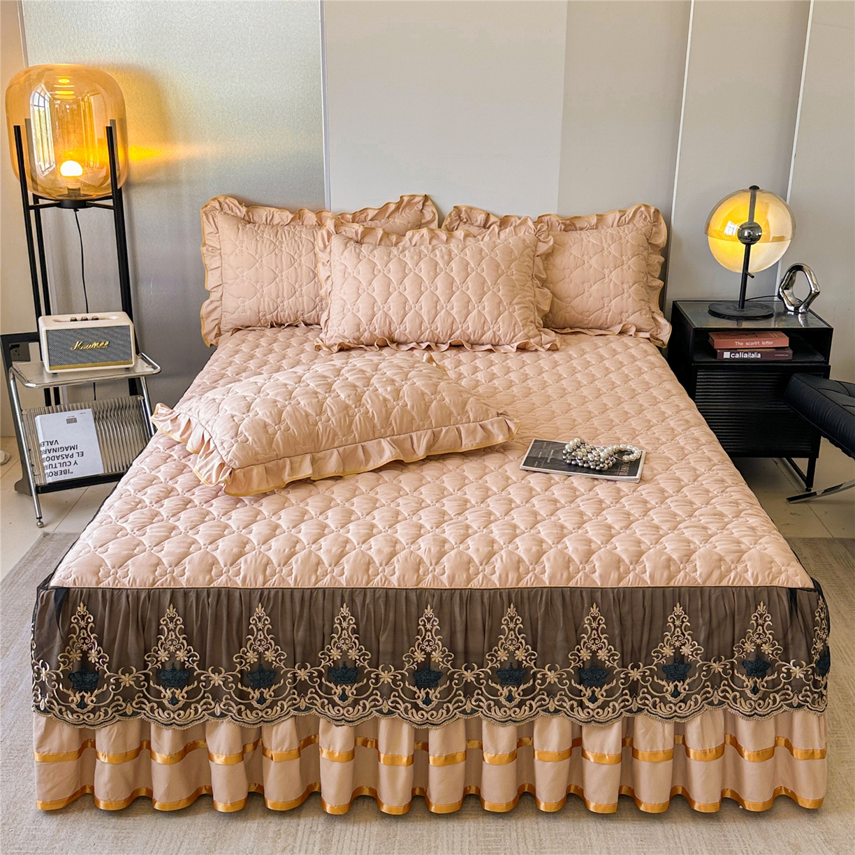 91家纺网 家纺一手货源 找家纺 屹成家纺 2025新款水洗棉床裙款四件套-倾城 倾城-卡其