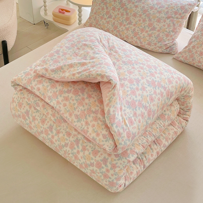 91家纺网 家纺一手货源 找家纺 2025新款双层纱可拆洗棉花被 繁花似锦