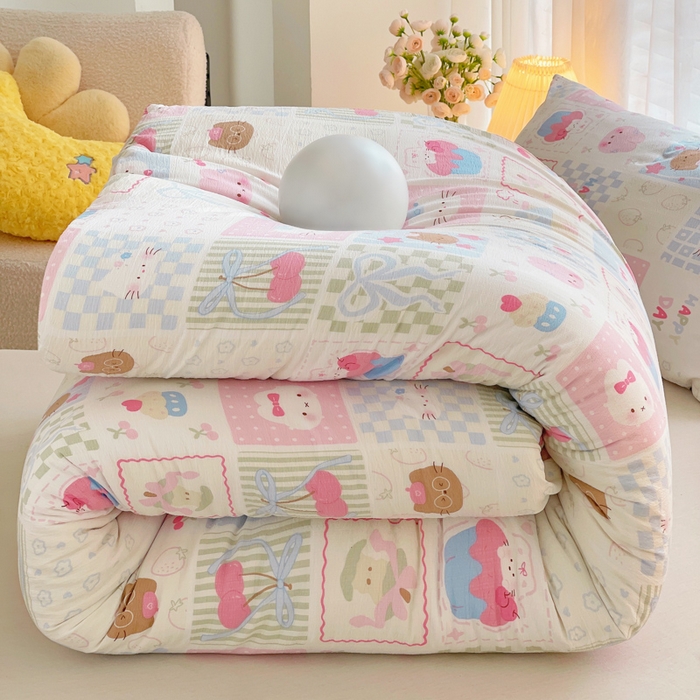 91家纺网 家纺一手货源 找家纺 2025新款双层纱可拆洗棉花被 几何童话