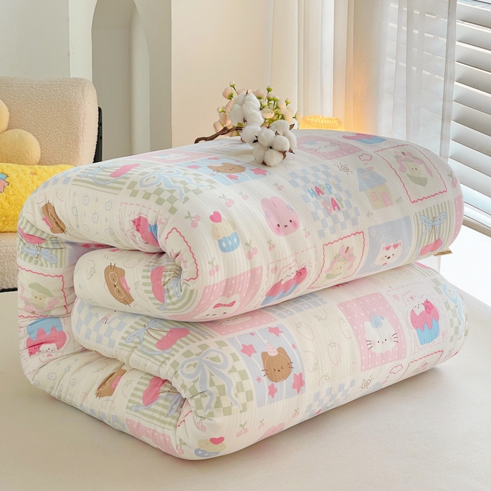 91家纺网 家纺一手货源 找家纺 2025新款双层纱可拆洗棉花被 几何童话