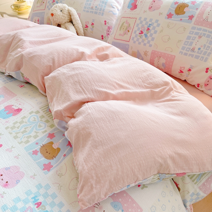 91家纺网 家纺一手货源 找家纺 2025新款双层纱可拆洗棉花被 几何童话