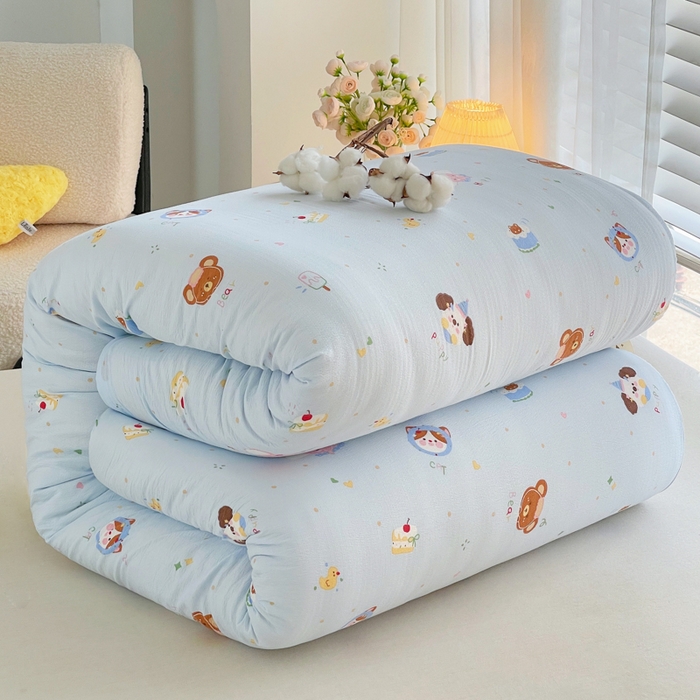 91家纺网 家纺一手货源 找家纺 2025新款双层纱可拆洗棉花被 浅蓝童话