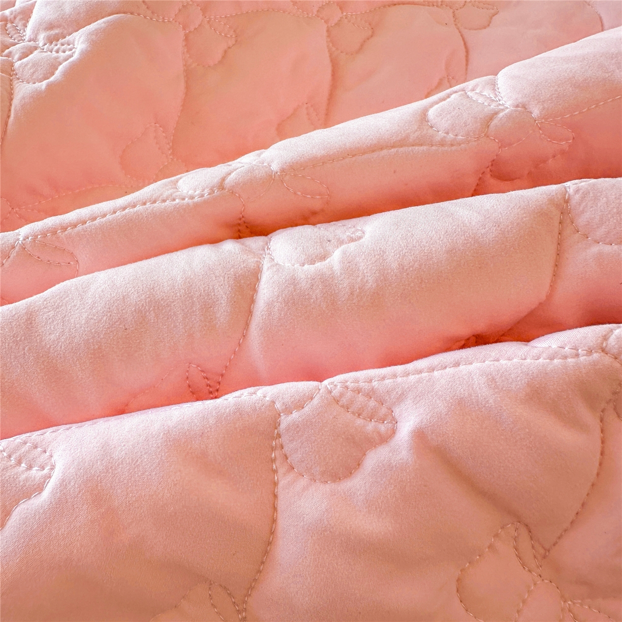 91家纺网 家纺一手货源 找家纺 屹成家纺 2025新款水洗棉单床裙 床裙单件-倾城 倾城-粉玉