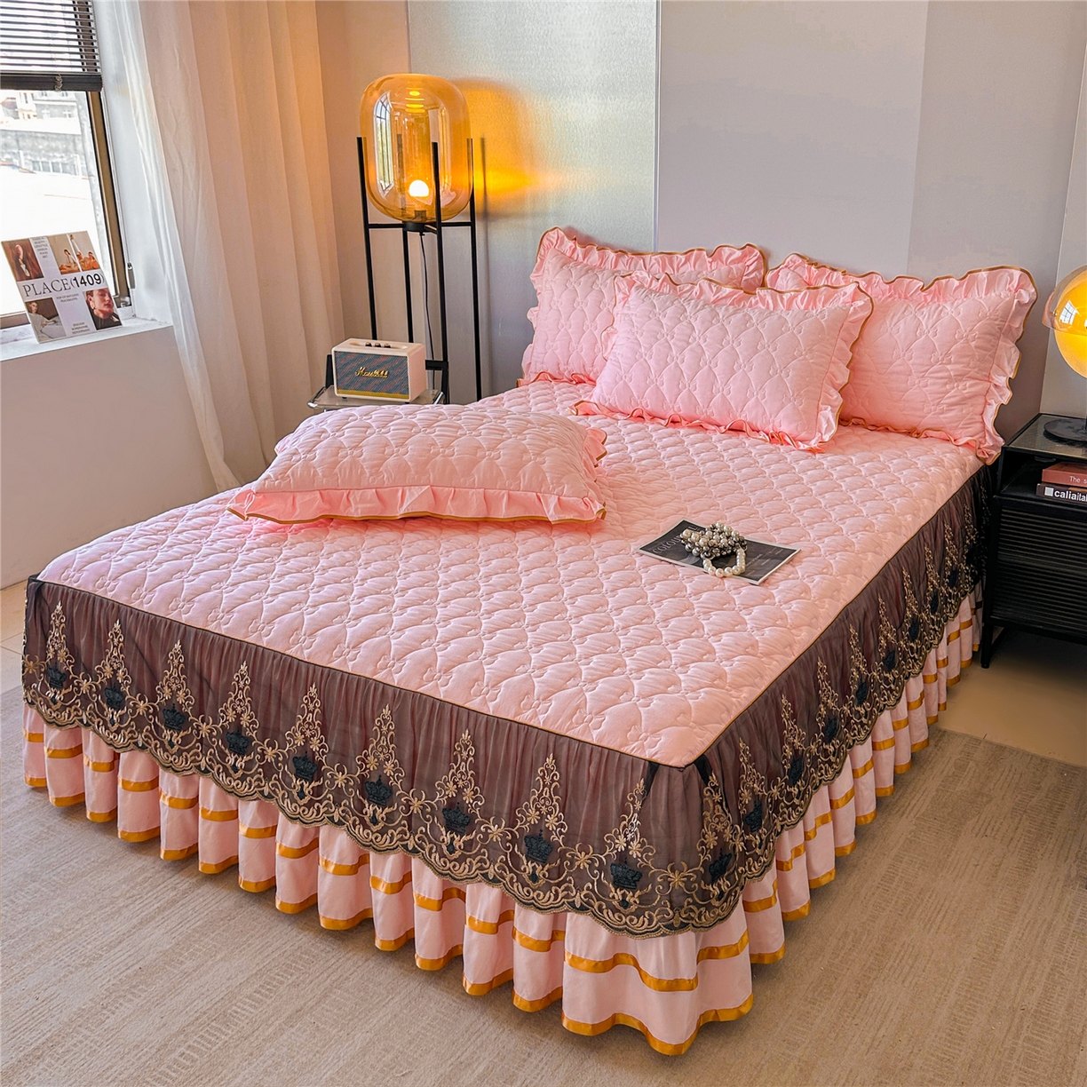 91家纺网 家纺一手货源 找家纺 屹成家纺 2025新款水洗棉单床裙 床裙单件-倾城 倾城-粉玉