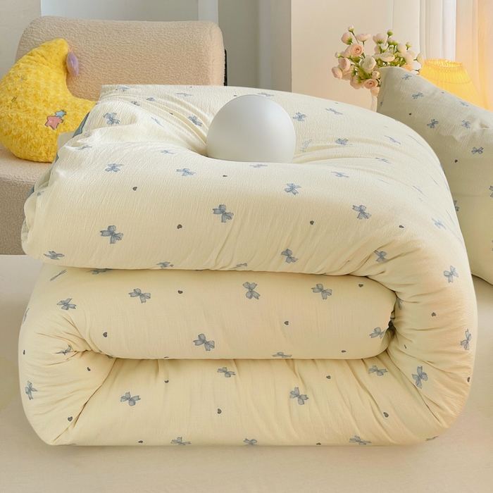 91家纺网 家纺一手货源 找家纺 2025新款双层纱可拆洗棉花被 相思蝴蝶结