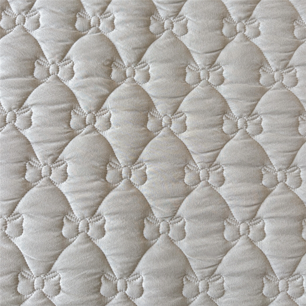 91家纺网 家纺一手货源 找家纺 屹成家纺 2025新款水洗棉单床裙 床裙单件-倾城 倾城-银灰