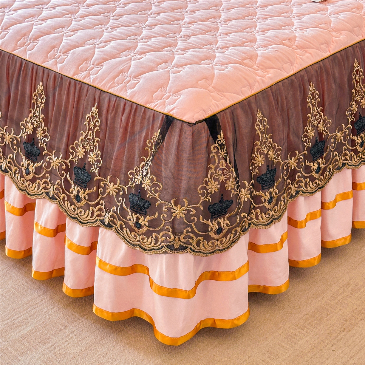 91家纺网 家纺一手货源 找家纺 屹成家纺 2025新款水洗棉单床裙 床裙单件-倾城 倾城-粉玉