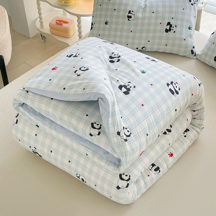 91家纺网 家纺一手货源 找家纺 2025新款双层纱可拆洗棉花被 熊猫格梦