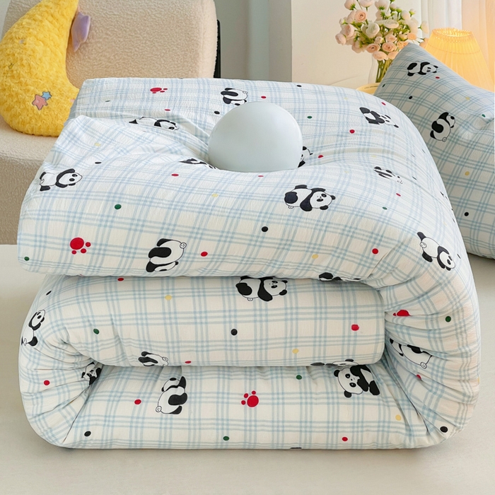 91家纺网 家纺一手货源 找家纺 2025新款双层纱可拆洗棉花被 熊猫格梦