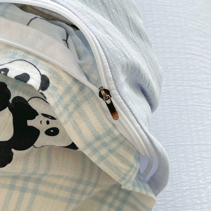 91家纺网 家纺一手货源 找家纺 2025新款双层纱可拆洗棉花被 熊猫格梦