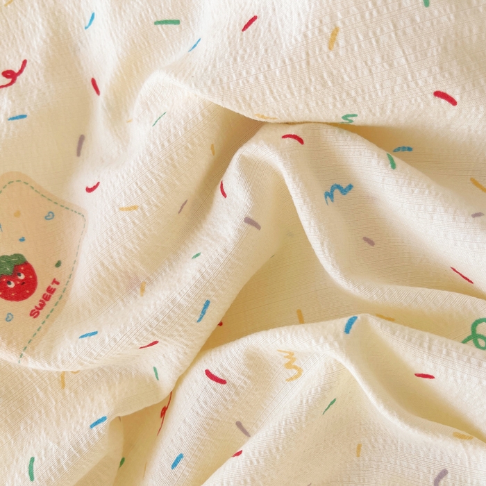 91家纺网 家纺一手货源 找家纺 2025新款双层纱可拆洗棉花被 樱桃点点