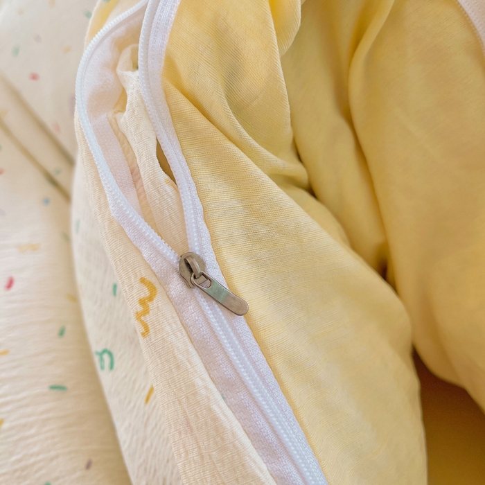 91家纺网 家纺一手货源 找家纺 2025新款双层纱可拆洗棉花被 樱桃点点