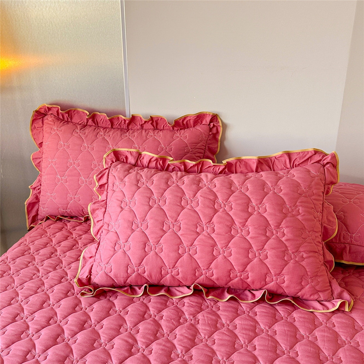 91家纺网 家纺一手货源 找家纺 屹成家纺 2025新款水洗棉单床裙 床裙单件-倾城 倾城-豆沙