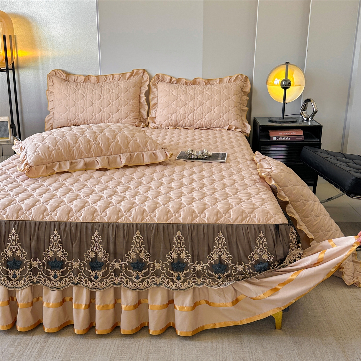 91家纺网 家纺一手货源 找家纺 屹成家纺 2025新款水洗棉单床裙 床裙单件-倾城 倾城-卡其