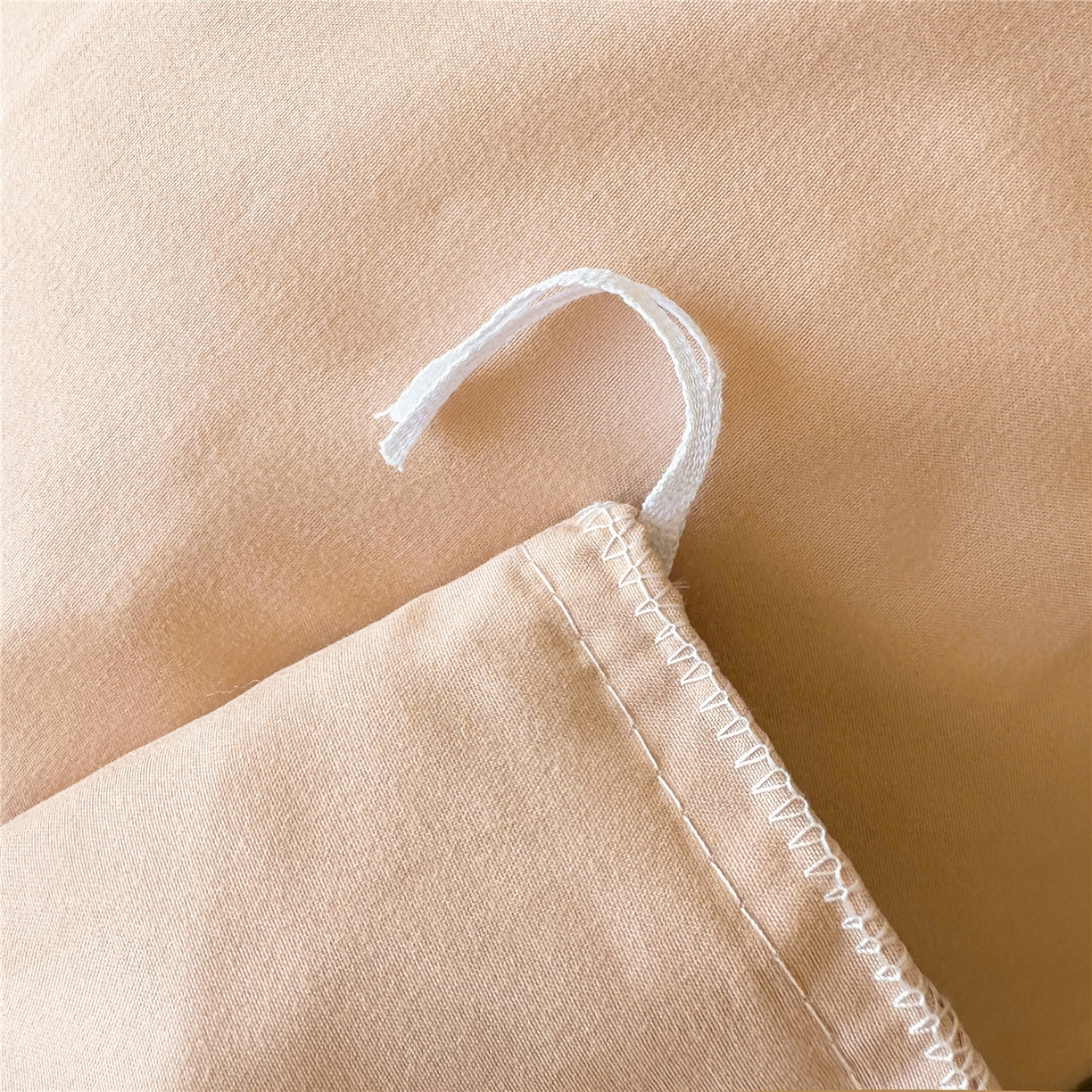 91家纺网 家纺一手货源 找家纺 屹成家纺 2025新款水洗棉单床裙 床裙单件-倾城 倾城-卡其