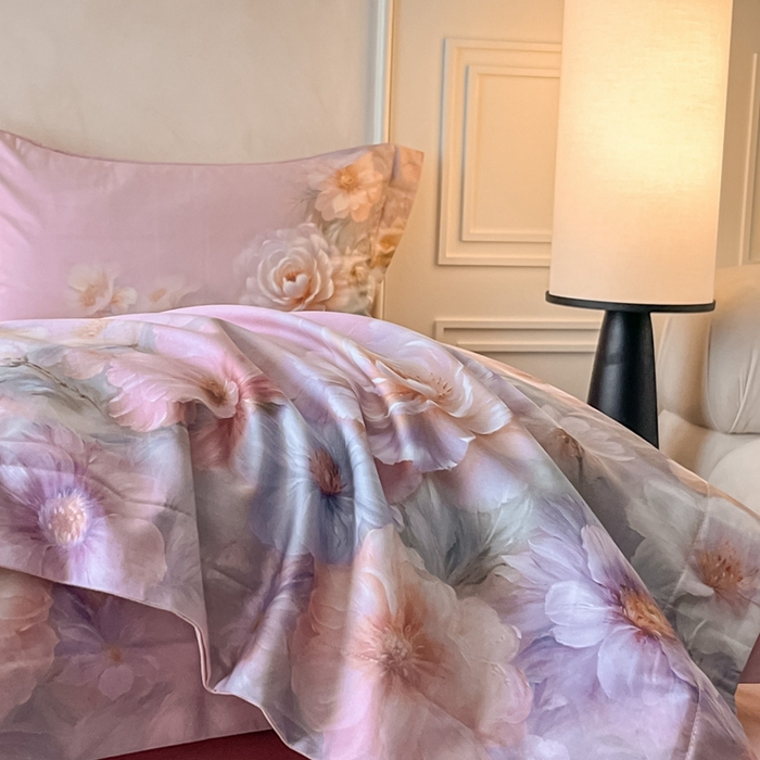 91家纺网 家纺一手货源 找家纺 禾时 2025新款全棉纯棉大版磨毛数码印花四件套(32x21磨毛） 淡雅幽香（粉）