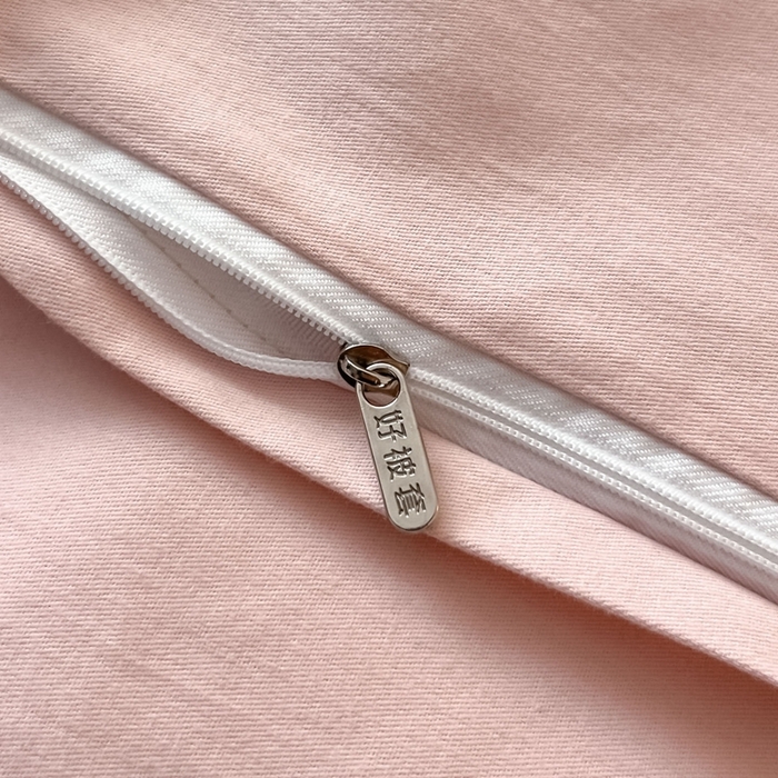 91家纺网 家纺一手货源 找家纺 禾时 2025新款全棉纯棉大版磨毛数码印花四件套(32x21磨毛） 淡雅幽香（粉）