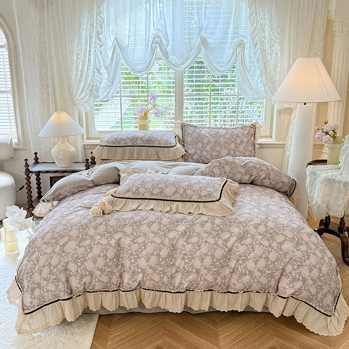 91家纺网 家纺一手货源 找家纺 （总）巧玲珑 2025新款法式蕾丝大花边印花60支进口长绒棉四件套