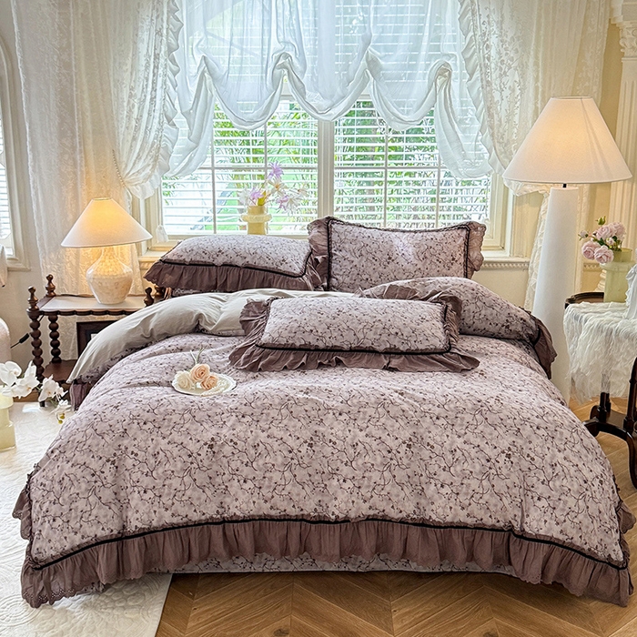 91家纺网 家纺一手货源 找家纺 （总）巧玲珑 2025新款法式蕾丝大花边印花60支进口长绒棉四件套