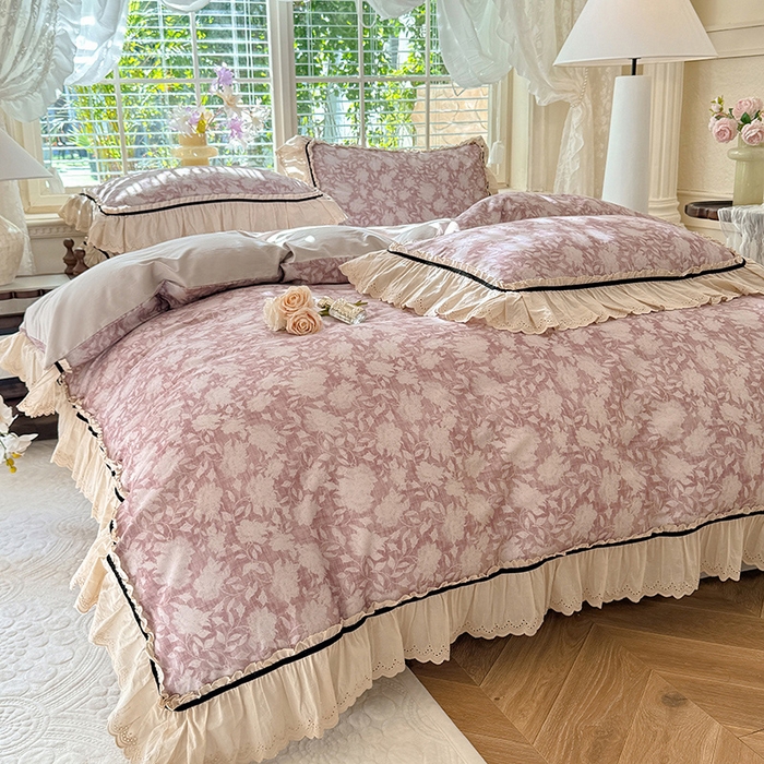 91家纺网 家纺一手货源 找家纺 巧玲珑 2025新款法式蕾丝印花60支进口长绒棉四件套 花浅语-豆沙