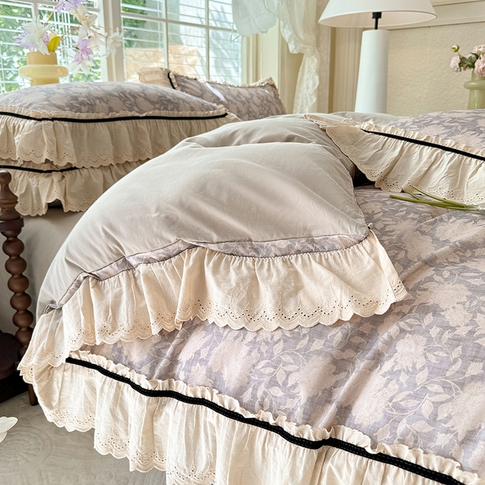 91家纺网 家纺一手货源 找家纺 巧玲珑 2025新款法式蕾丝印花60支进口长绒棉四件套 花浅语-灰