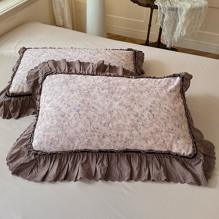 91家纺网 家纺一手货源 找家纺 巧玲珑 2025新款法式蕾丝印花60支进口长绒棉四件套 花溪-豆沙